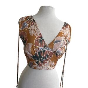 Boutique Leaf Print Crop Top